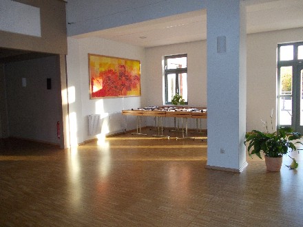 Datei:MV LMV 2012.2 linke-Seite-Terrasse.jpg