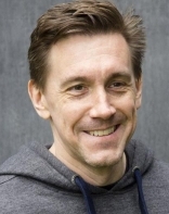 Rabe Hoodie klein3 200px.jpg