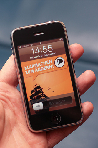 Datei:Ufrpiratenhandy.jpg