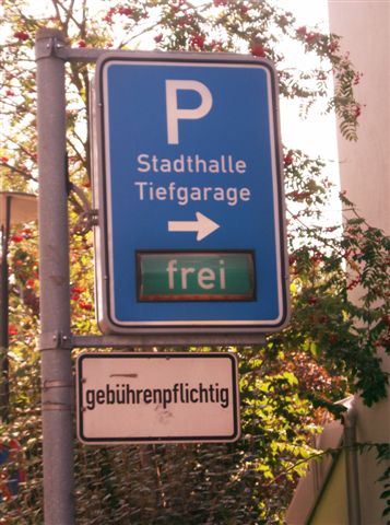 Parkplätz Germering Stadthalle3a.jpg