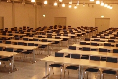 Datei:KuKS Bielefeld Saal1.jpg