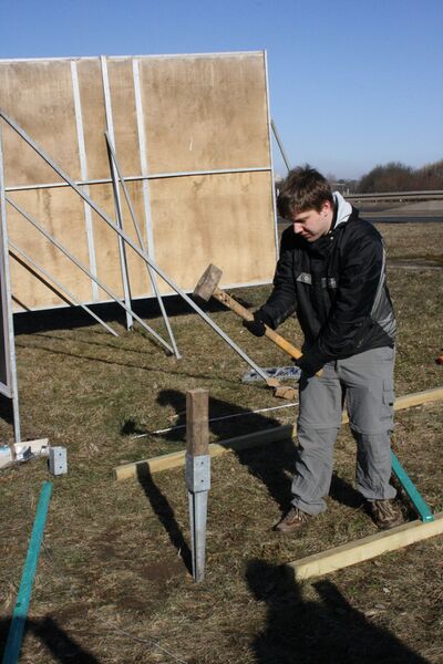 Datei:Großplakat Verankerung 2.jpg