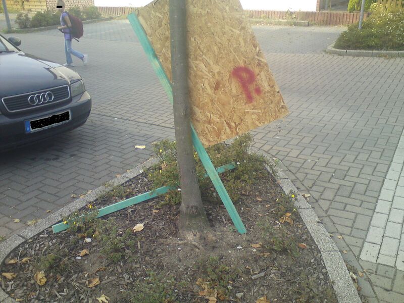 Datei:Plakatfoul N-V 5.JPG