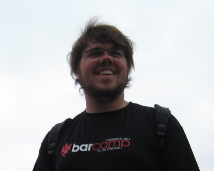 Datei:Adrian foto.png