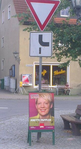Datei:Schoplfoch Marktplatz SPD1 (2).jpg