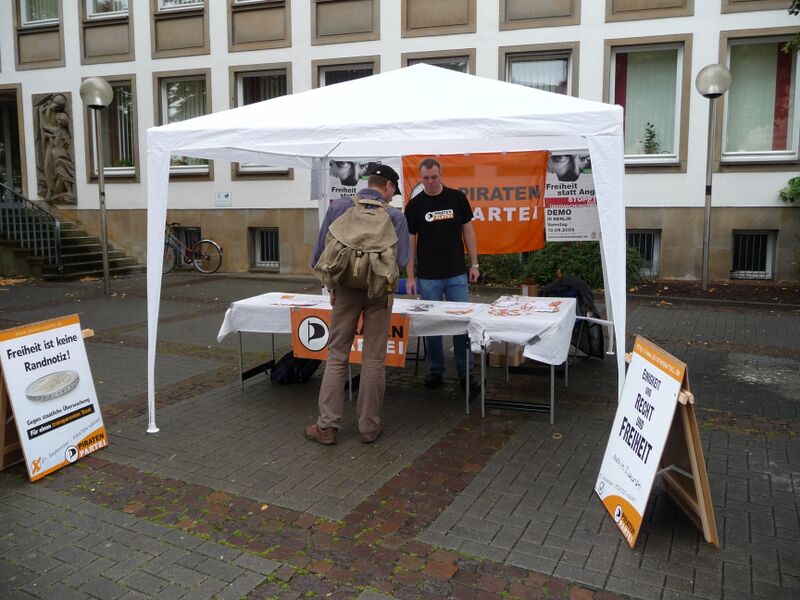 Datei:2009-08-25-infostand-osnabrück-johannisstraße-2.jpg