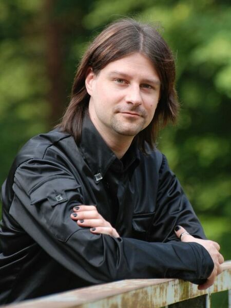 Datei:Portrait Easy.jpg