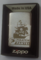 Zippo Logo mit Schiff auf chrom, gebürstet 02.png