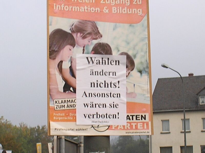 Datei:Plakatfoul Daun.jpg