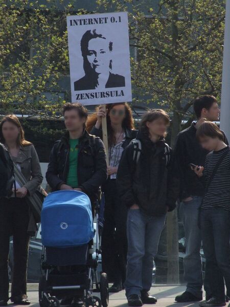 Datei:Demo Netzzensur 2009 12.jpg