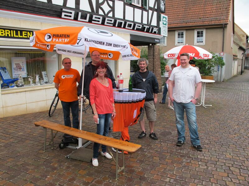 Datei:2012-07-28-Infostand Rockenhausen.jpg