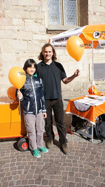 Datei:InfostandRT2 22-3-2011.jpg