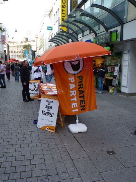 Datei:2009-09-26 OS Infostand 3.jpg
