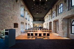 Hambacher schloss festsaal.jpg