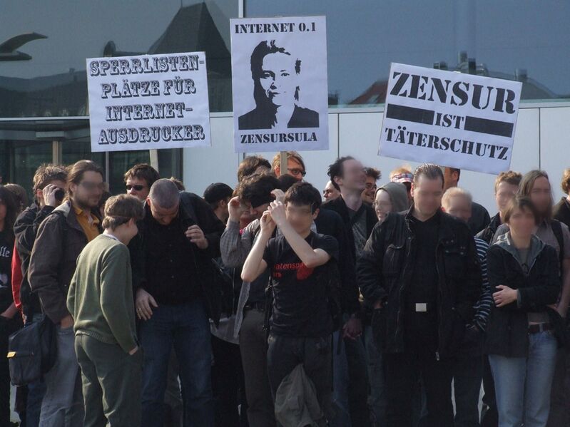 Datei:Demo Netzzensur 2009 03.jpg