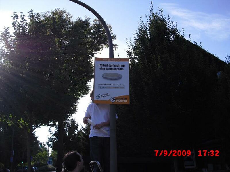 Datei:PlakatBTW09DoJD18.jpg