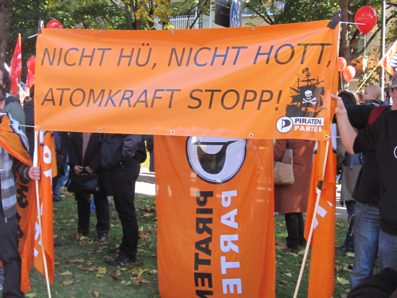 Datei:2010-10-09 AntiAtotmDemoMuenchen2.png