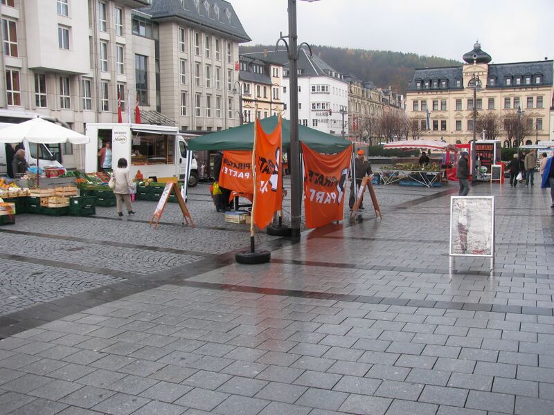 Datei:2 Infostand3.JPG