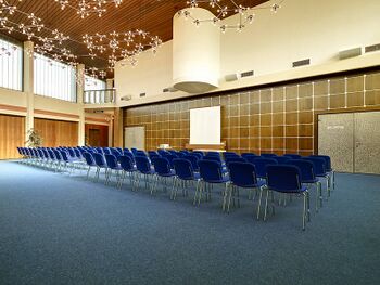 Stadthalle Foyer 2.jpg