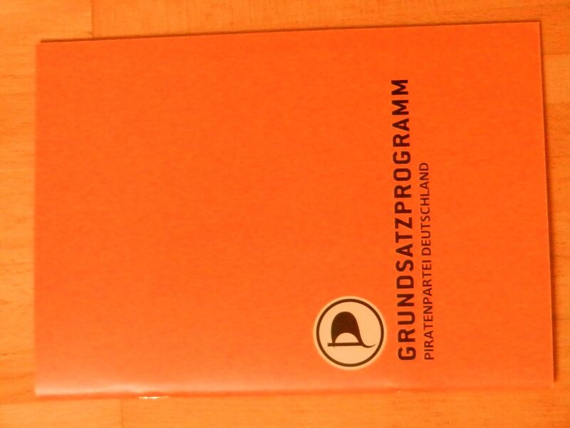 Datei:Grundsatzprogramm Piraten 2011 2.jpg