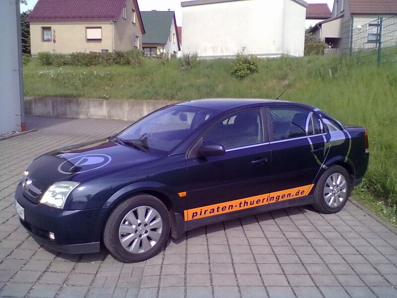 Datei:PKW Aufkleber 10052011077.jpg
