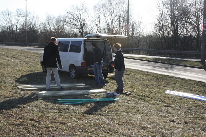 Datei:Großplakat Teile.jpg