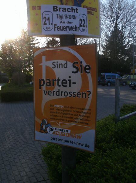 Datei:Plakat bei Plus.jpg