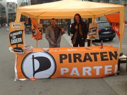 Stand in Waiblingen mit Volker und Robert (30.4.2012)