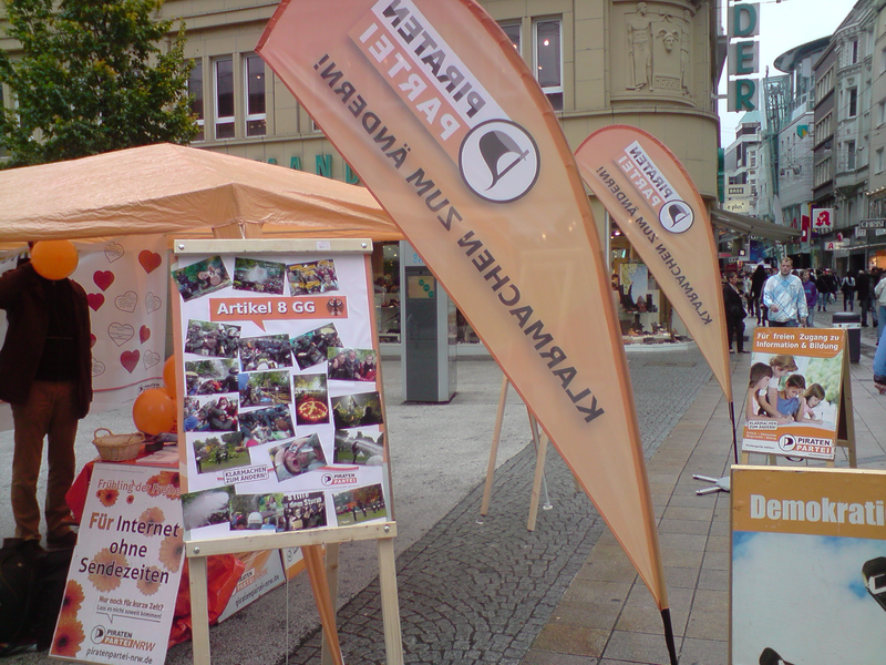 Datei:Infostand Dortmund S21.png