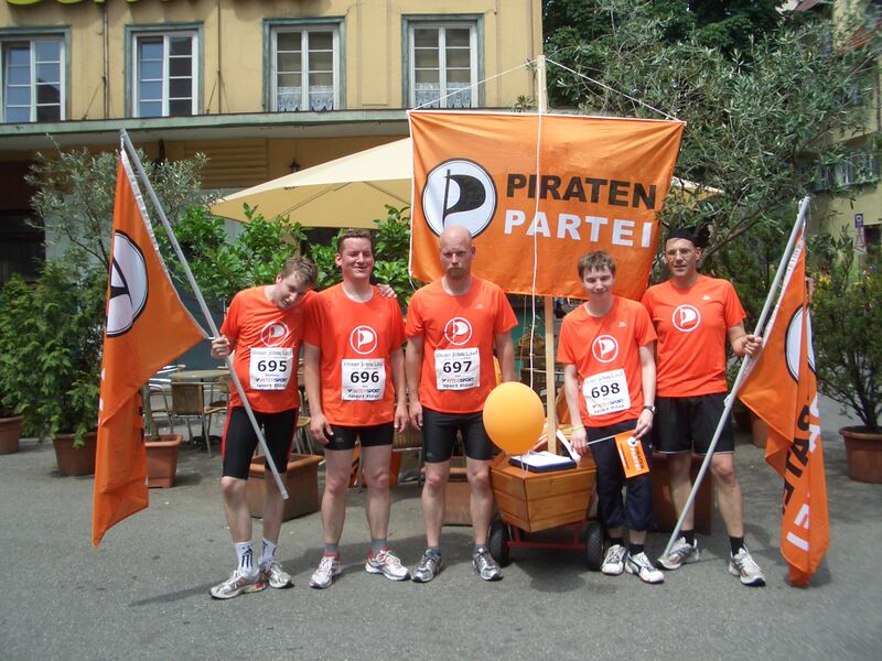 Datei:Esslingen Stadtlauf hinterher 2009.JPG