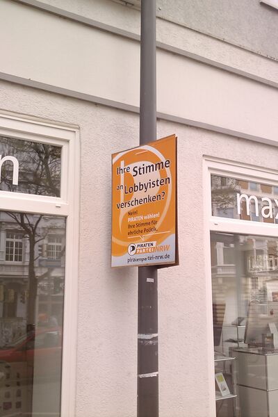 Datei:Plakat Oppenhoffallee 84.jpg