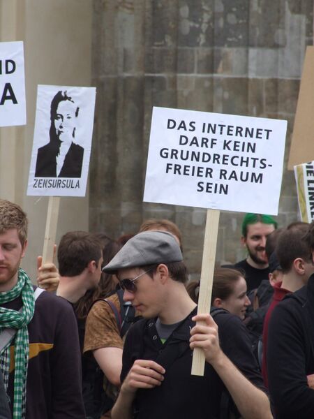 Datei:Zensursula-Mahnwache 04.JPG