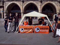 Infostand Muenchen 20090812 1.png