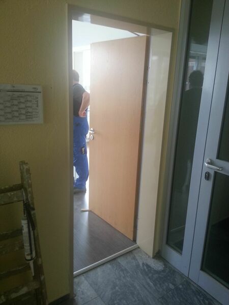 Datei:LGS Gelastrasse 09 Eingang.jpg