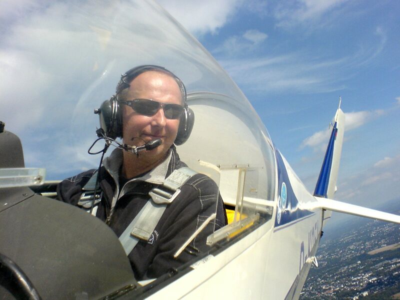 Datei:SF28 mitOliHemmelmann-KWs 2010-09-11 12.JPG