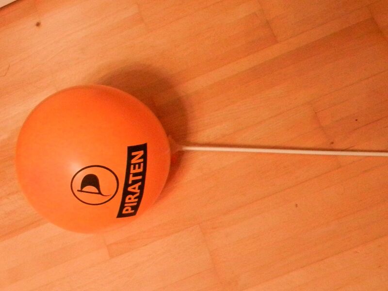 Datei:Luftballons voll.jpg