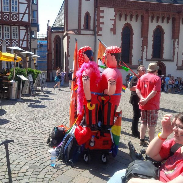 Datei:CSD2014 Bollerwagen.jpeg