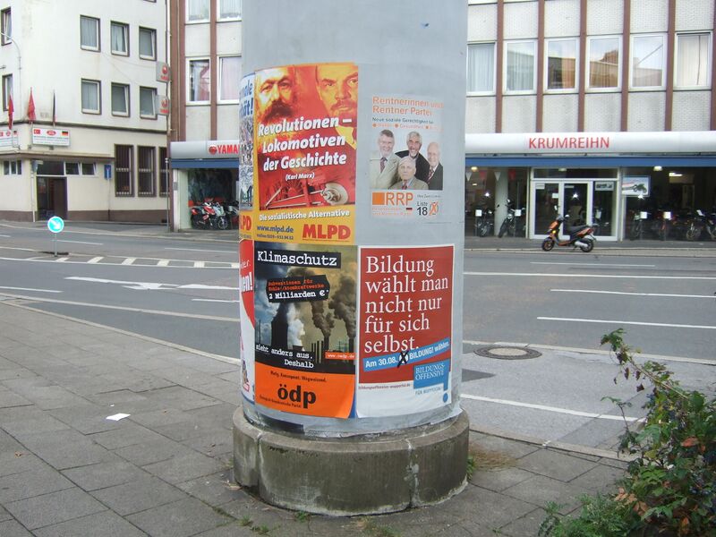 Datei:Alter markt schwebebahn.jpg