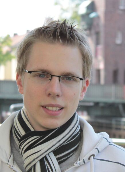 Datei:Portrait floh1111.jpg
