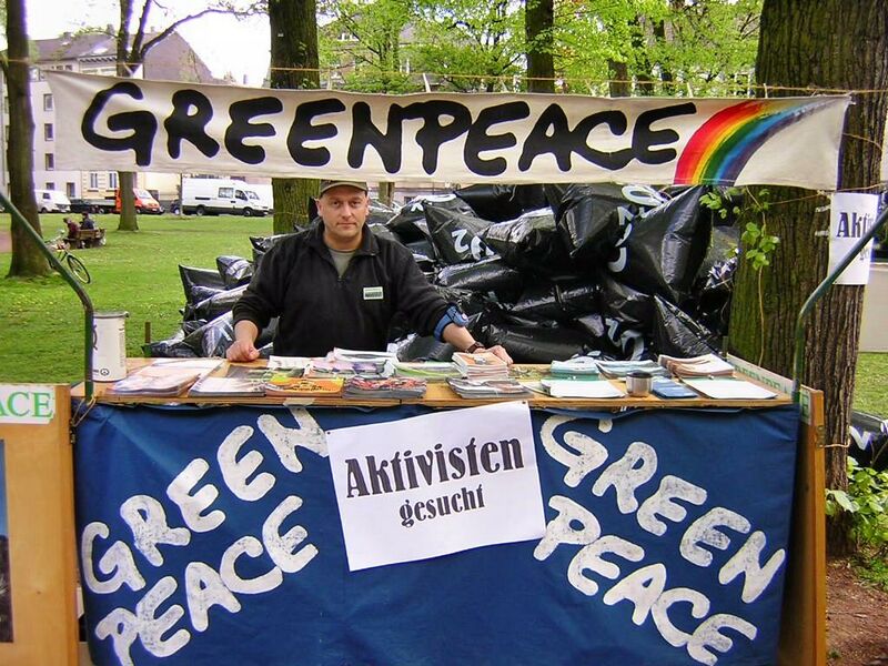 Datei:Greenpeace-Stand1.JPG