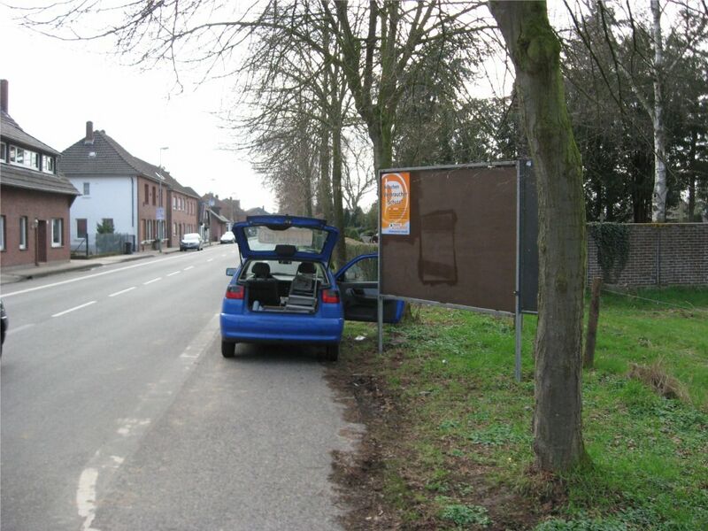 Datei:Rees-Haldern Isselburgerstr Friedhof 24.JPG
