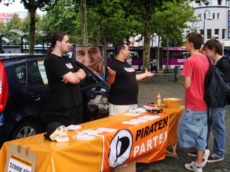 Datei:Infotisch-moers3.JPG