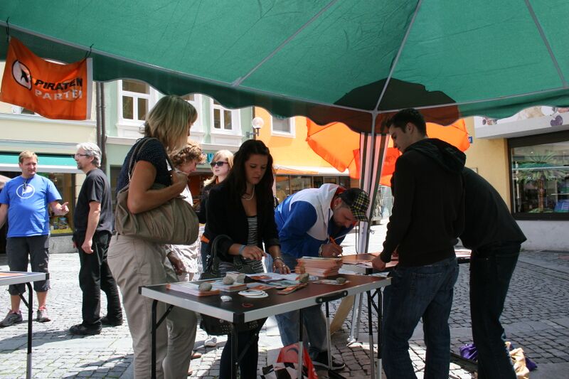 Datei:KF 2 Infostand 2.jpg